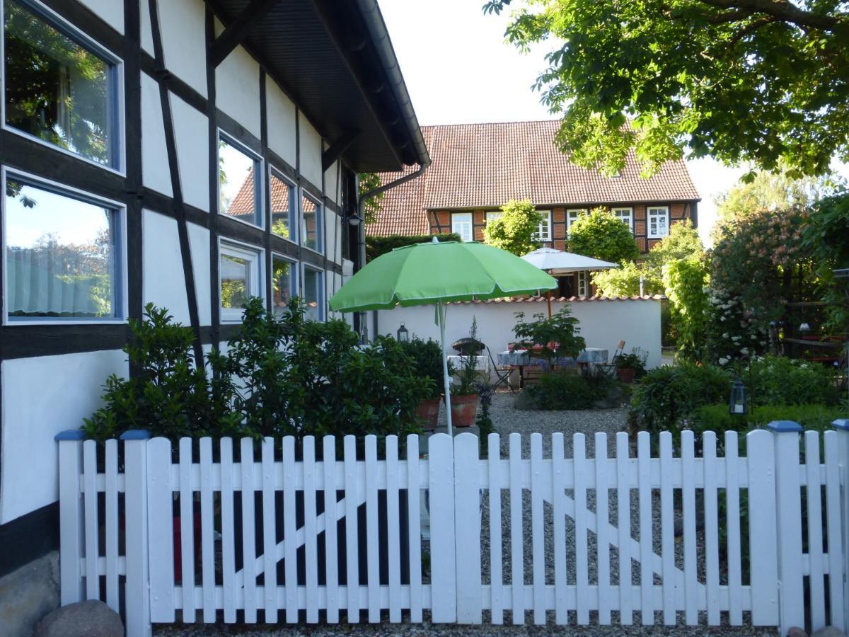 Suite „Friesland“ - Wunderschoenes Apartment In Fachwerkhaus Hannover Exteriör bild